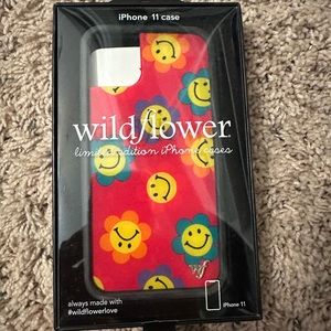 Smiley Flowers iPhone 12 case